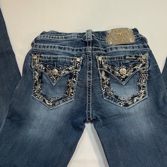 Miss Me Skinny Jeans MID RISE Stones Silver Details on Front and Back Pockets. - Picture 5 of 16